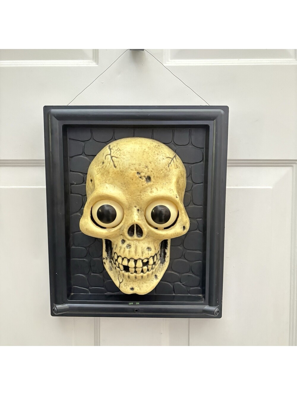 Great American Fun Halloween Motion Sensor Skeleton Skull Framed Greeter WORKS
